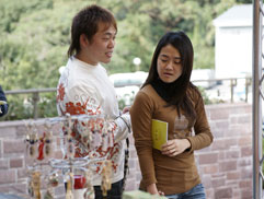 故宫晶华白花油市集2009e