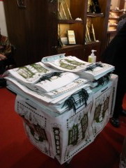 白花油 | 薰壽堂 | 有機素食展2009 | 白花油紙袋